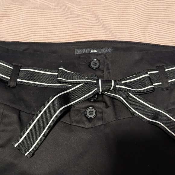 H&M Vintage styling Black pleated A-line Skirt - Picture 5 of 5